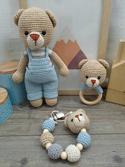Set Osito: Muñeco de apego de osito + sonajero + portachupete 