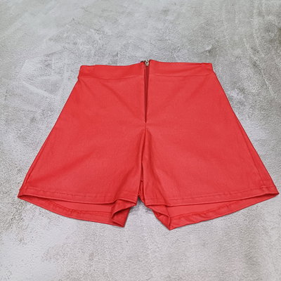 Short Red
