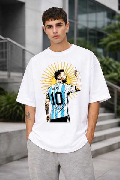 Remera Oversized Argentina: Lionel Messi - Sol de mayo