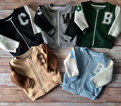 Campera universitaria 2 al 6 💜