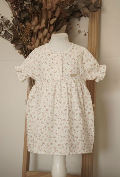 Vestido rositas blanco 💕