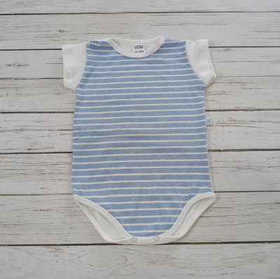 Body con mangas cortas jersey celeste rayado 12-18 M