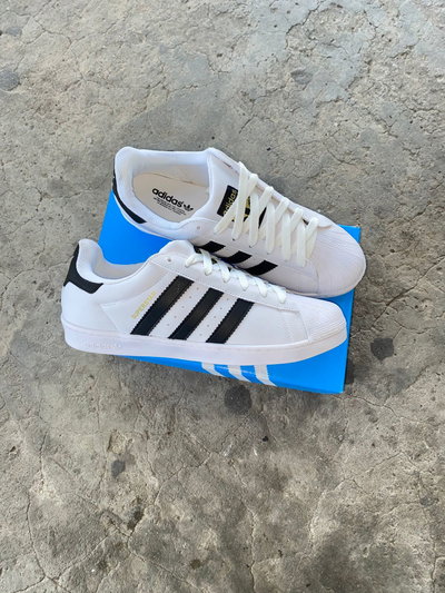 ADIDAS SUPERSTAR