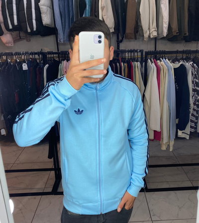 CAMPERA RETRO ADI COD 0015