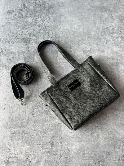 Mini Tote Negra Lisa