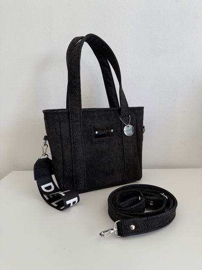 Mini Tote Negra Gastado