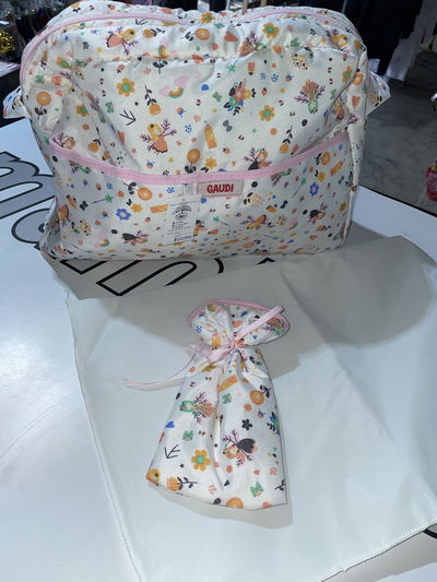 Bolso maternal estampado con cambiador