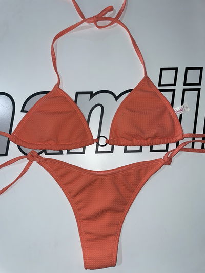 Bikini triangulo regulable con anillo