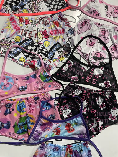 Bikini animada short + top niña