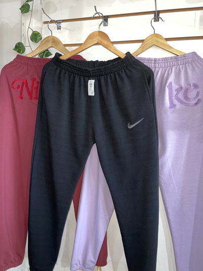 Jogger Nike algodón rústico