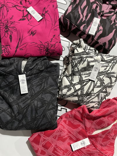Buzo con capucha estampado