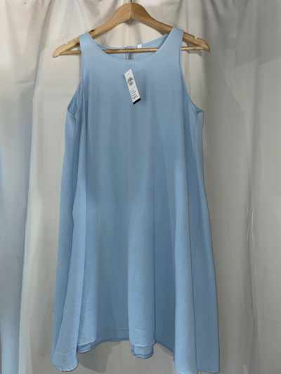 Vestido solero de lino celeste