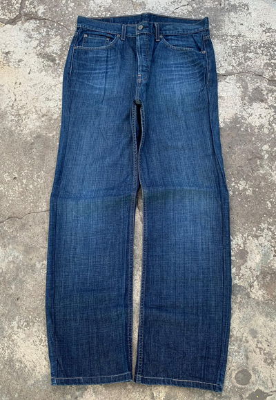 Levis 552