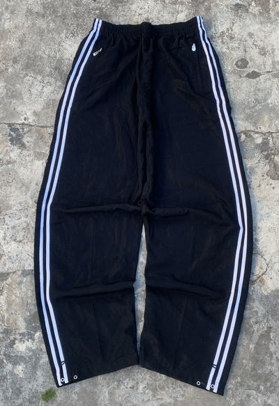 Trackpant Type Adidas