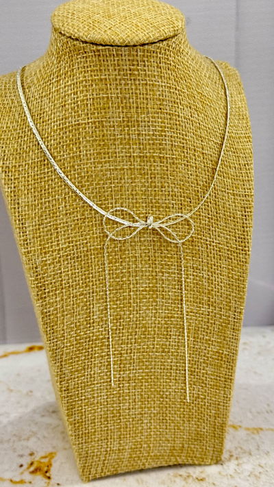 Collar Moño AB 