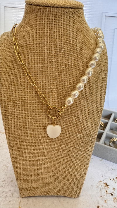 Collar Corazón con Perlas AD