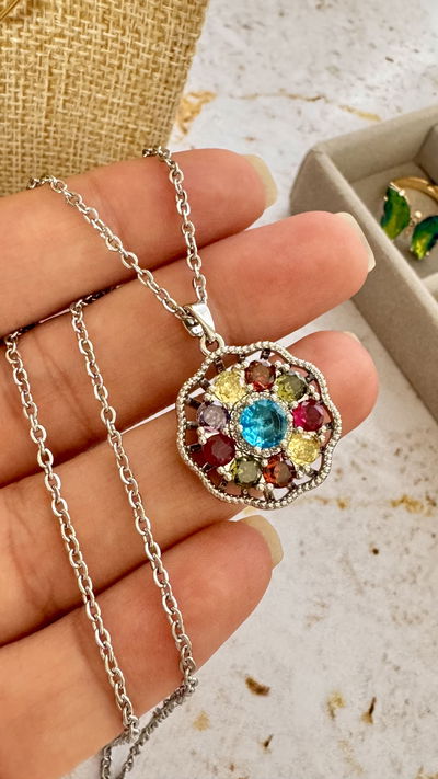 Collar Dije Giratorio Cubic Multicolor 