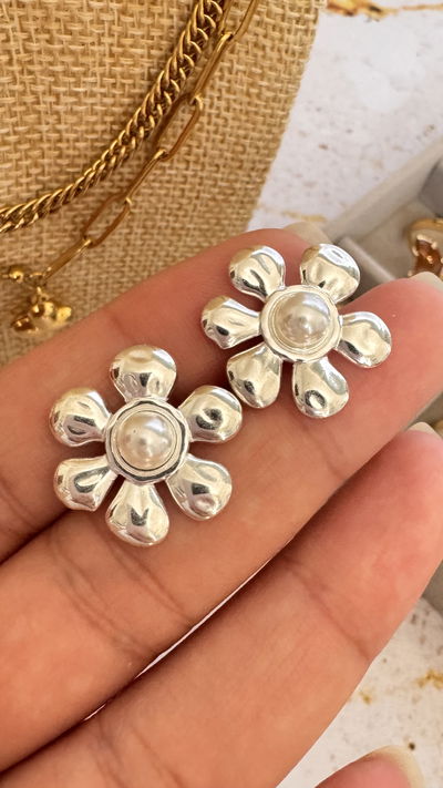 Aros Flor con Perla AB 22mm 
