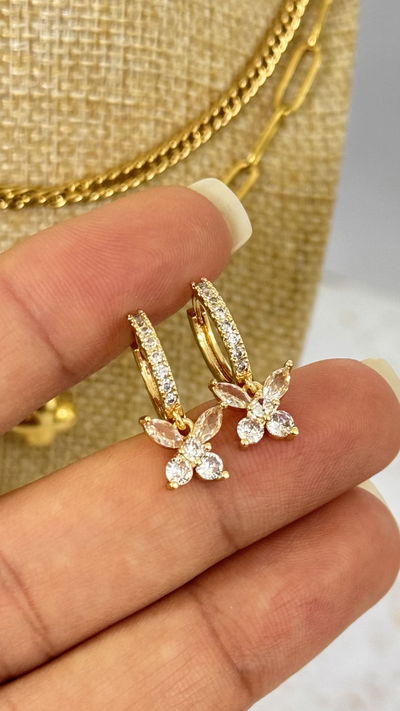 Argollas Micropavé Mariposa Cristal 