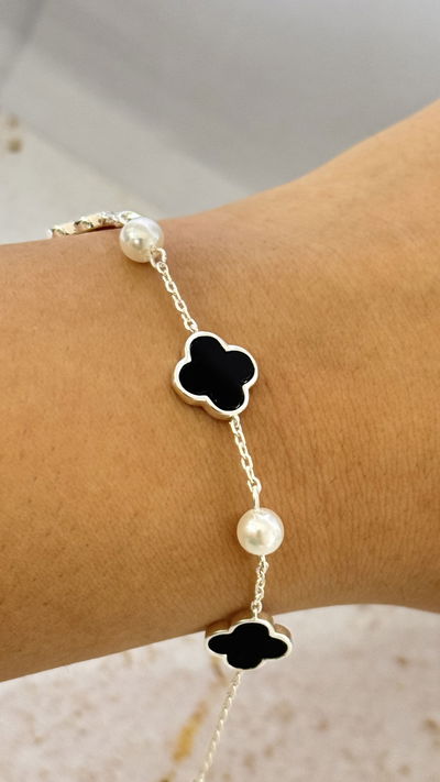 Pulsera Trebol Con Perlas Negro 