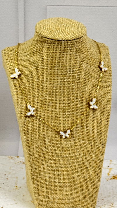 Collar Mariposa Blanca AD