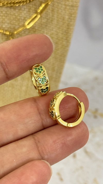 Aros Dorados Corazón Verde