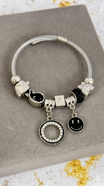 Pulsera Charms Carita Negro