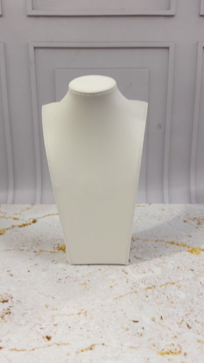 Cuello Exhibidor Blanco
