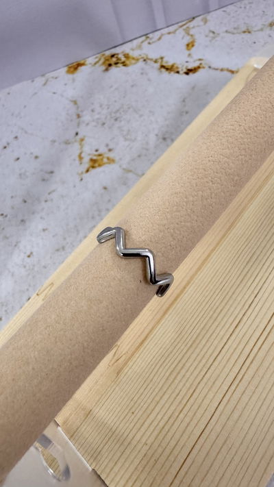 Anillo Zigzag AQ T.18