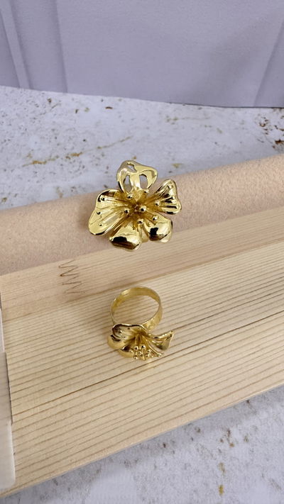 Anillo Flor Dorada T.18