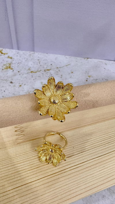 Anillo Flor Dorado T.18