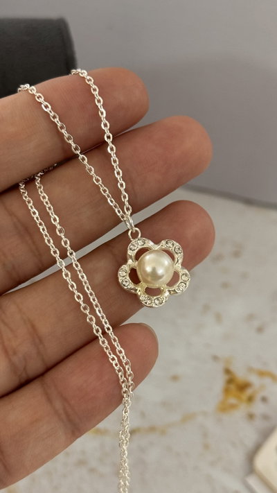 Conjunto Flor Con Perla AB