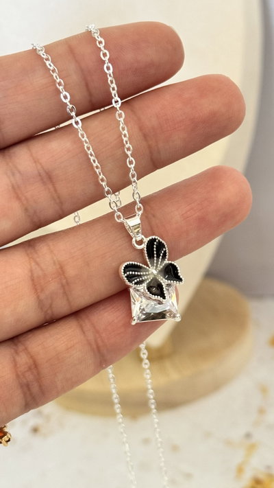 Conjunto Mariposa Con Cubic AB