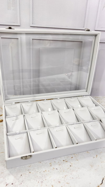 Exhibidor para cadenitas Gris 36x24 ctms