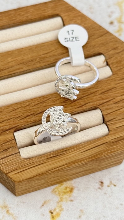 Anillo Lunita y Estrella Giratorio con Micropave 