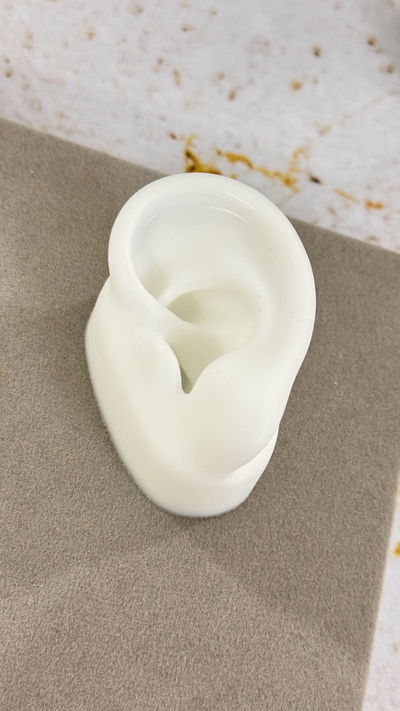 Oreja de Silicona Blanca