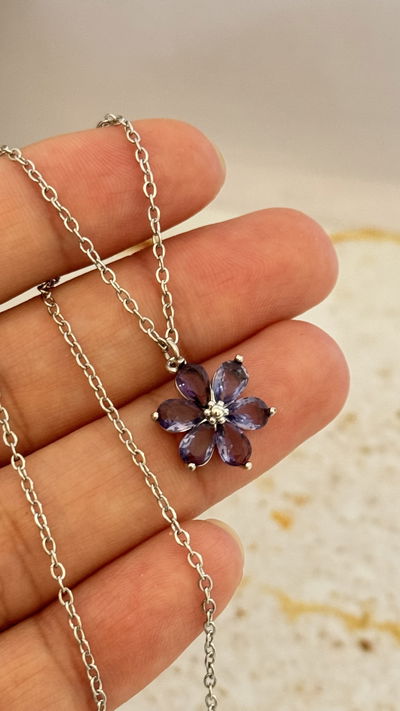 Collar Flor Lila AQ