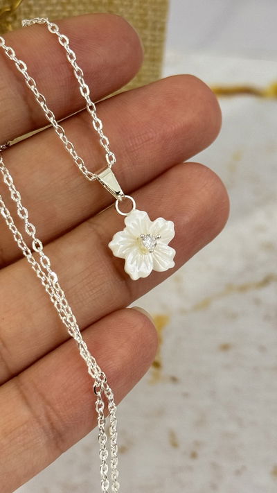Collar Flor 2 AB
