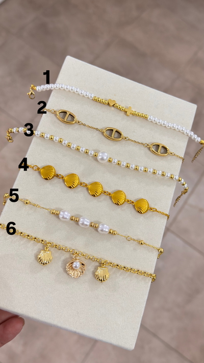 Pulseras Doradas AD
