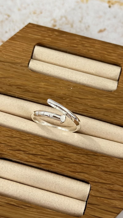 Anillo Thiara AB