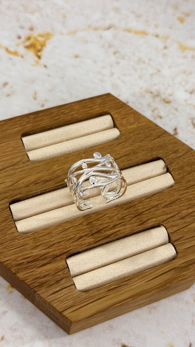 Anillo Daira AB