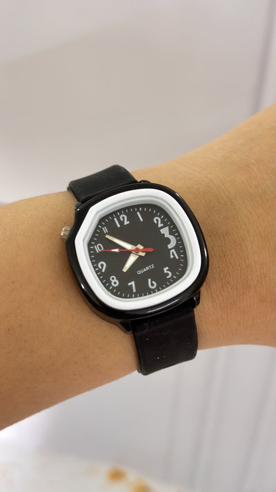 Reloj 13