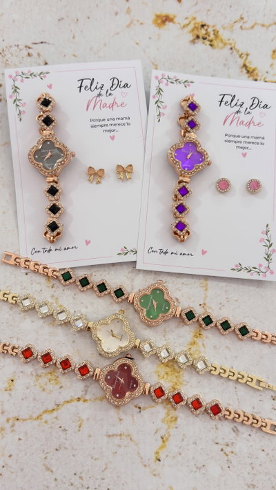 Set Reloj Trébol + Aros surtidos y Tarjeta 9x14cm