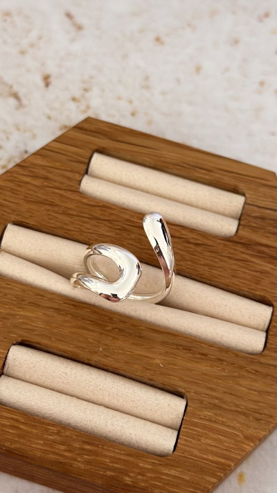 Anillo Lira AB