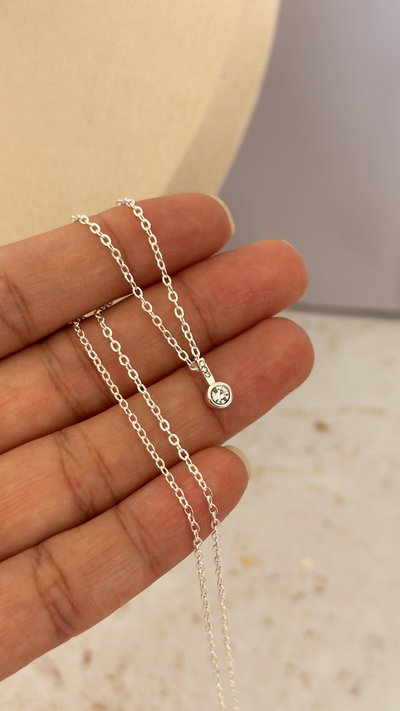 Collar Nina AB
