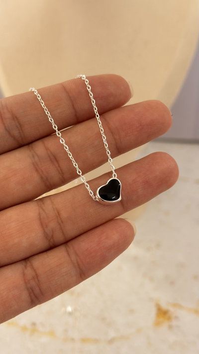 Collar Corazon Negro AB