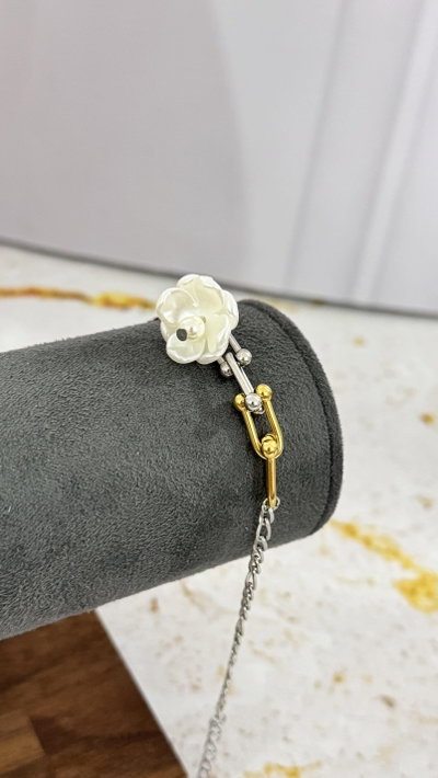 Pulsera Flor Con Perla AQ