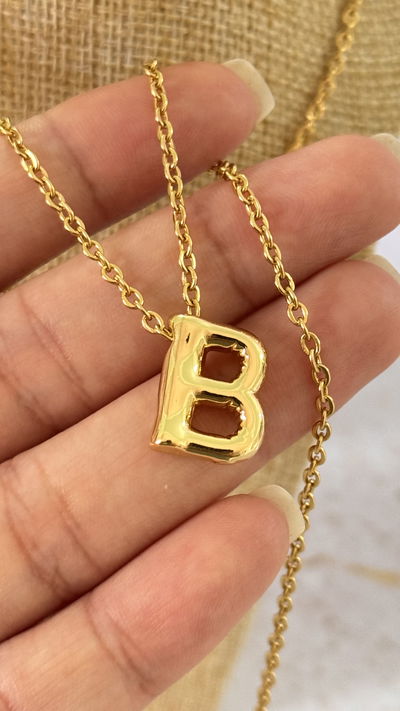 Collar Letra B Inflada AD