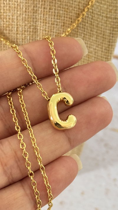 Collar Letra C Inflada AD