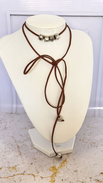 Choker Marrón Facetadas